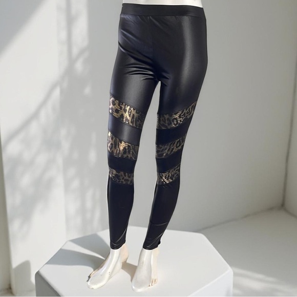 Black Leopard Print Women's Leggings - Picture 1 of 3